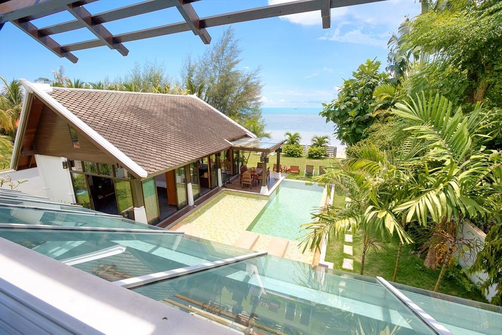 Emerald Sands - Beach Front 4 Bed Pool Villa Ko Samui Værelse billede