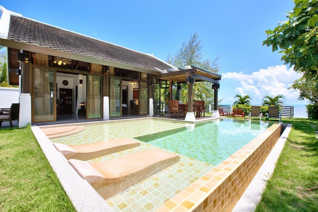 Emerald Sands - Beach Front 4 Bed Pool Villa Ko Samui Værelse billede
